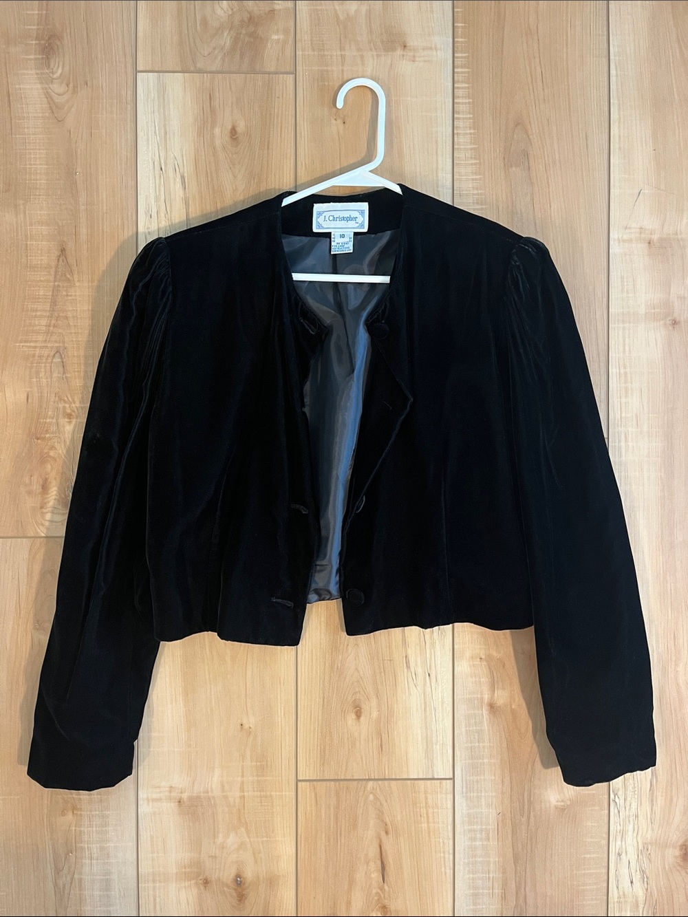 Vintage Black Velvet Cropped Blazer (fits small)